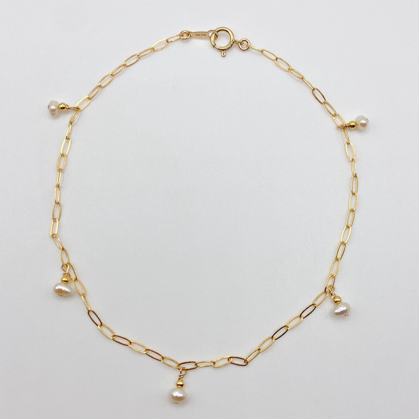 SOLEIL - Chaine de cheville maille rectangle avec ses perles d'eau douce