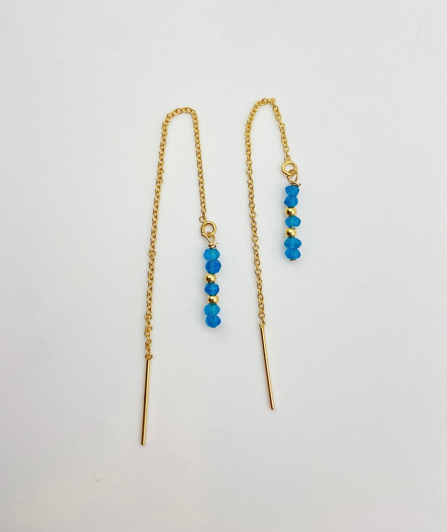 DÉLICATESSE - Boucles d'oreilles chaine et apatite néon rondelle facettée