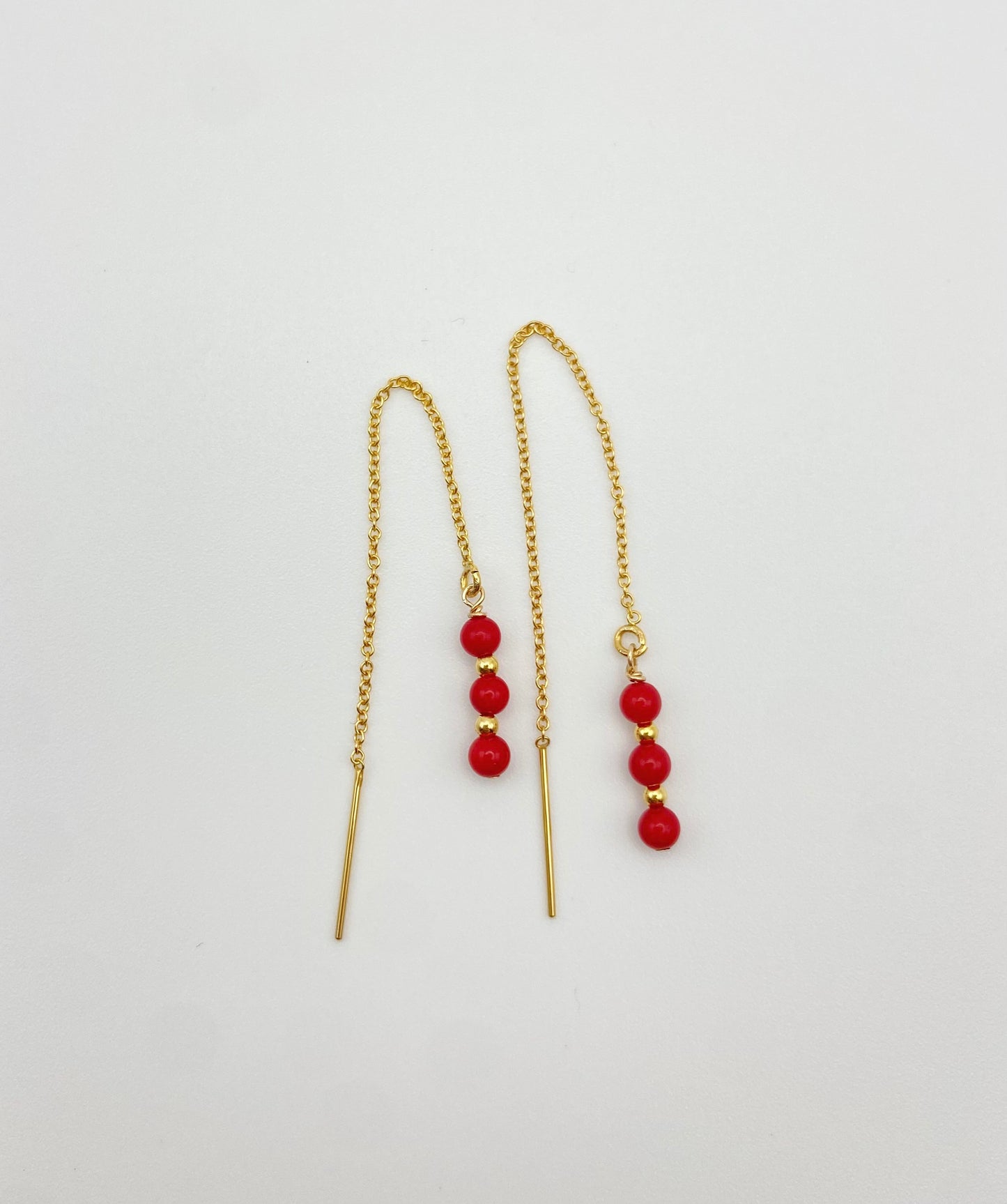 DÉLICATESSE - Boucles d'oreilles chaines et bambou de mer rouge