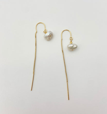 ALLURE - Boucles d'oreilles traversantes avec sa perle d'eau douce